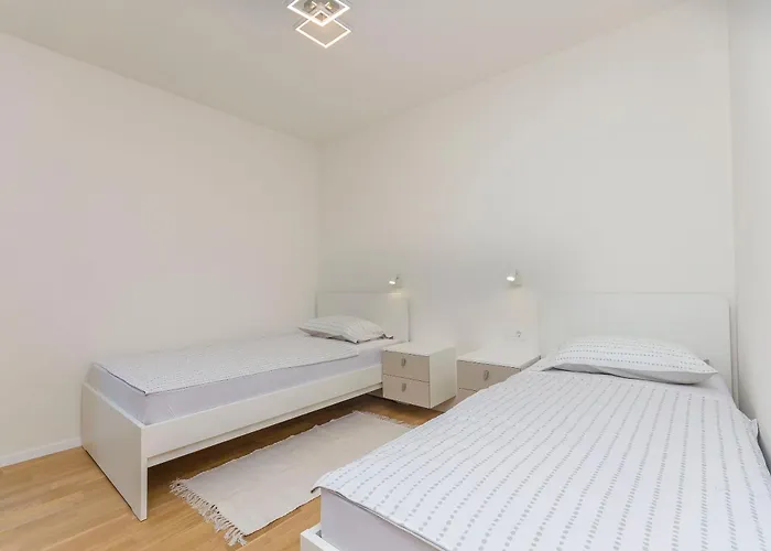 Adriatic וודיצה