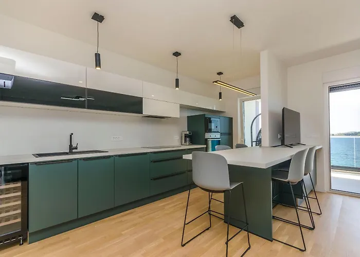 Adriatic * וודיצה